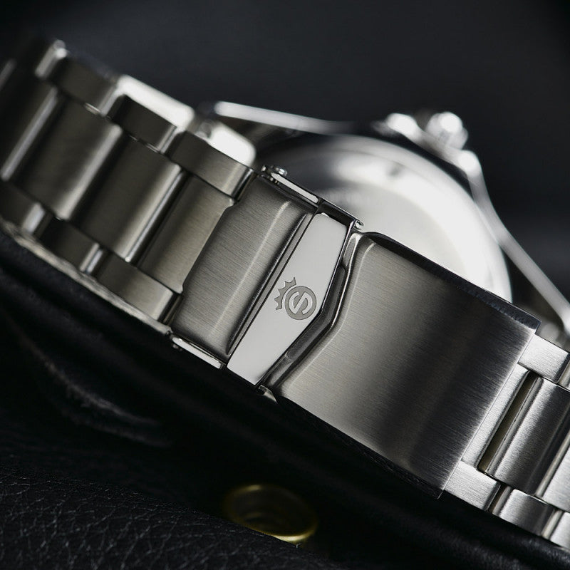 Ocean 39 vintage GMT special OLKO edition WITH date magnifier – www ...